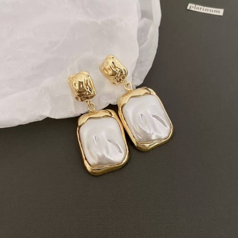 French Vintage Gold Plated Square Earrings Elegant Concave Convex Geometric Stud Earrings For Women
