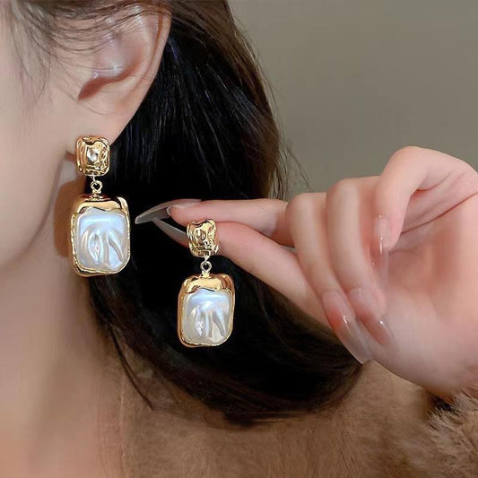 Elegant Luxury Gold Plated Square Pleated Dangle Earrings with Niche Baroque Pearl Antique Style Stud Earrings For Women