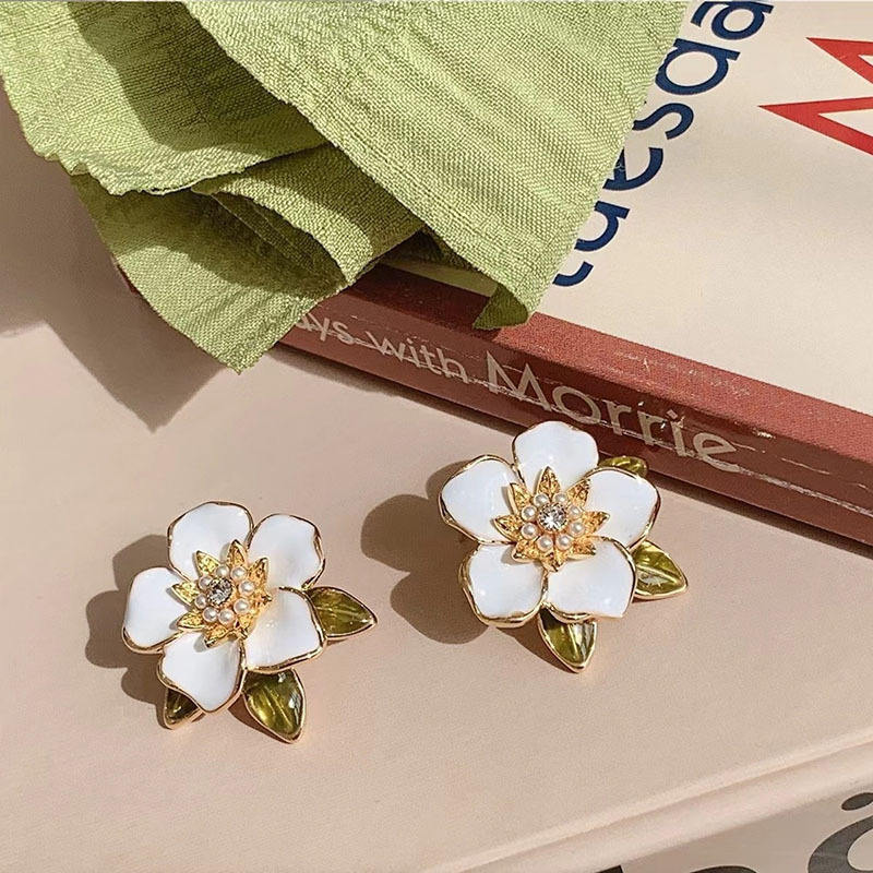 New Style Camellia Earrings for Women Light Luxury High-End Niche Gentle Elegant Flower Shaped